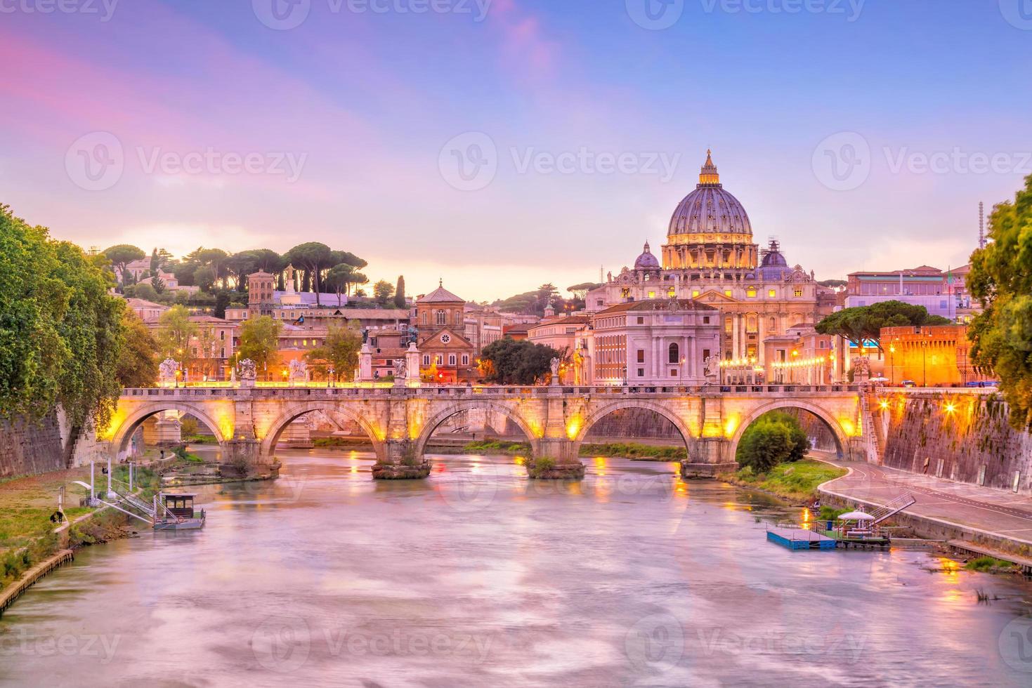 Petersdom in Rom, Italien foto