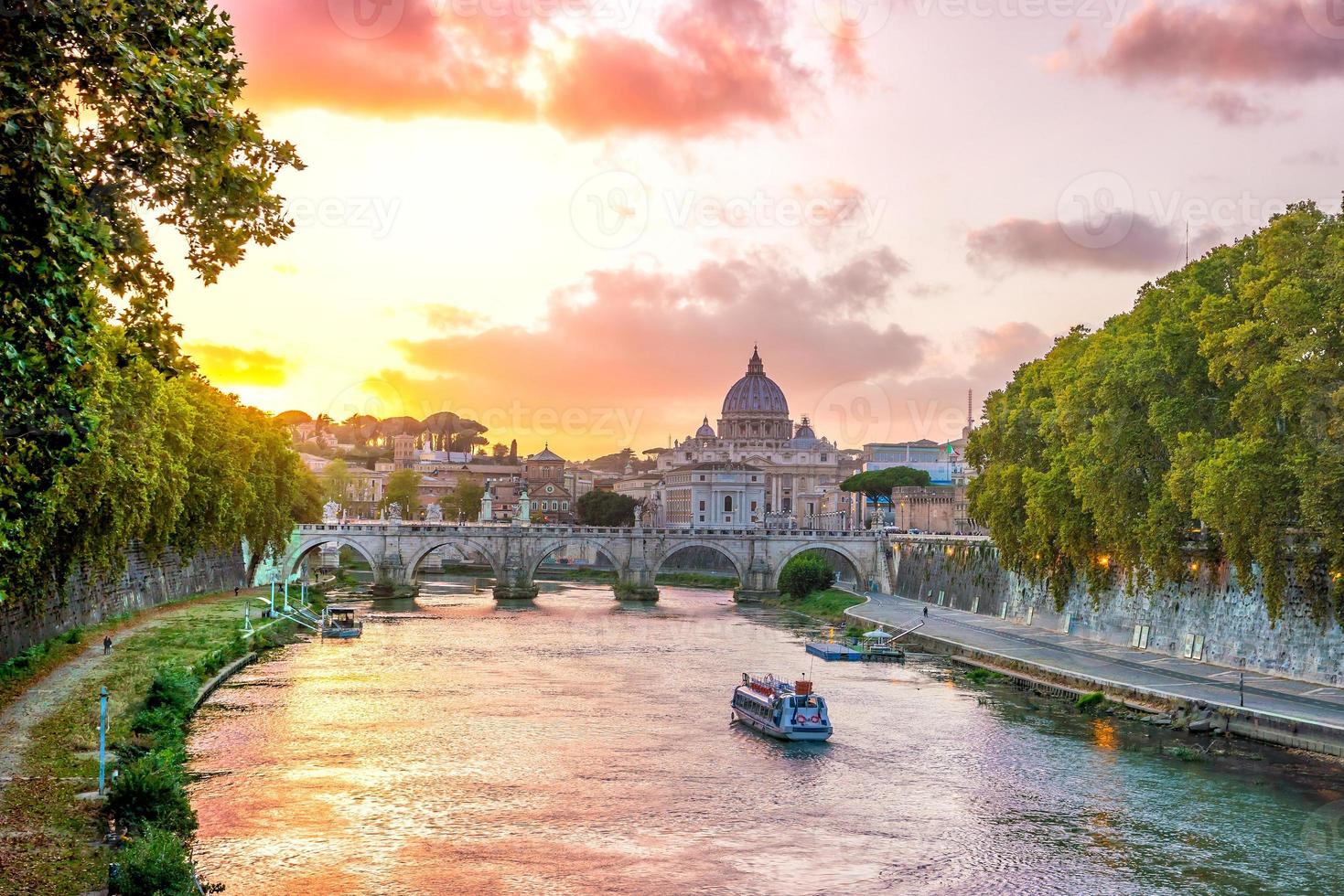 Petersdom in Rom, Italien foto