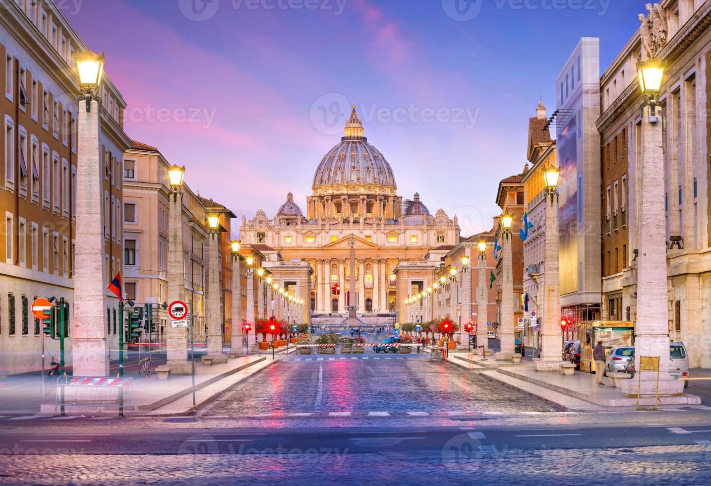 Petersdom in Rom, Italien foto