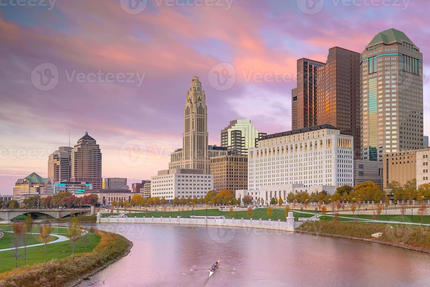 Blick auf die Skyline von Downtown Columbus Ohio foto