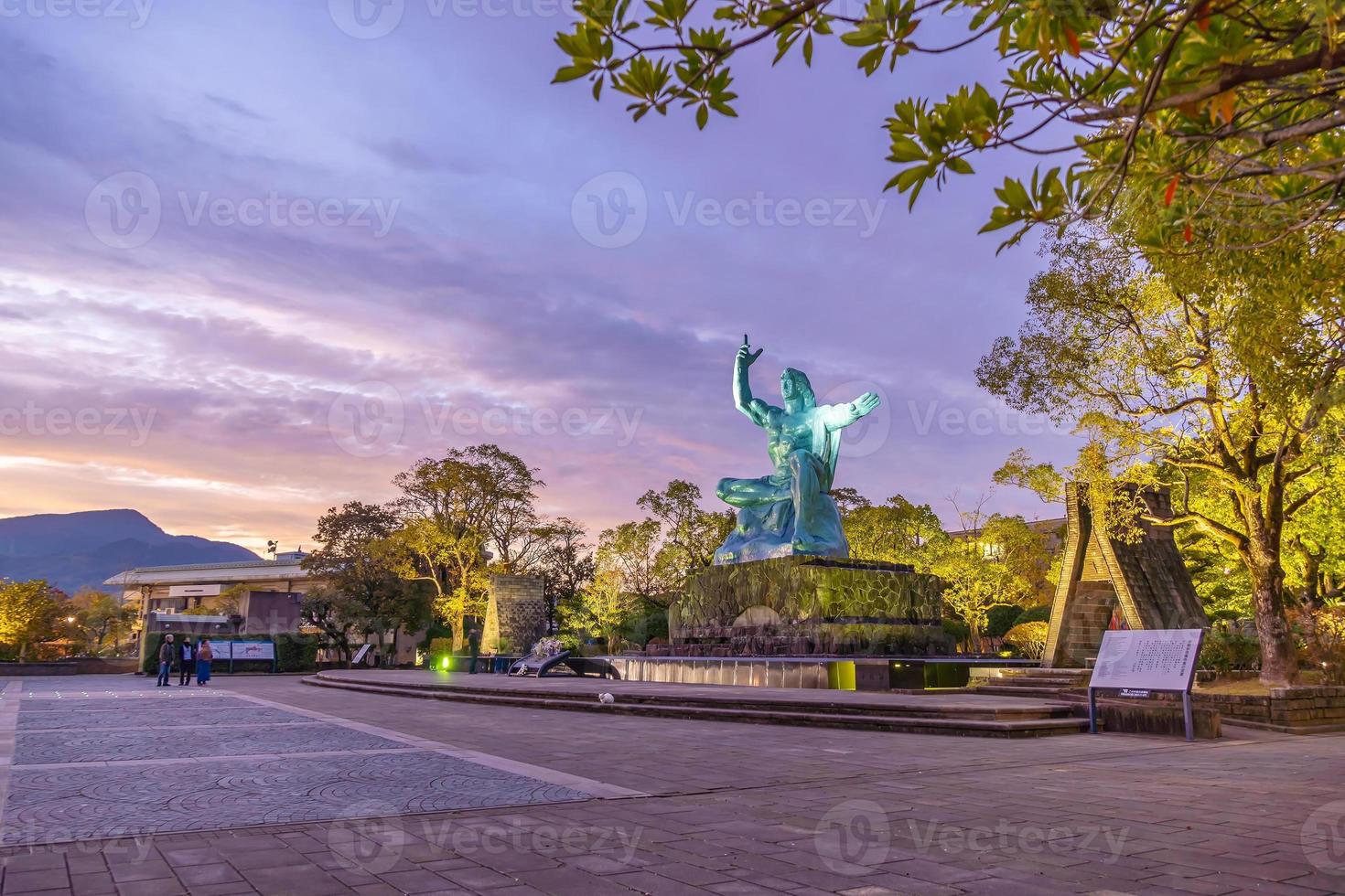 Friedensstatue im Nagasaki-Friedenspark, Nagasaki, Japan foto