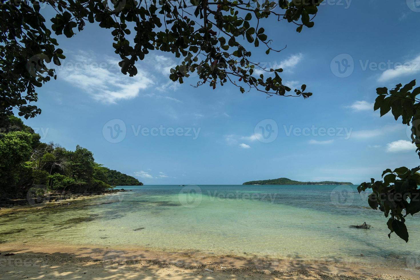 Baumhausbucht in Koh Ta Kiew Paradiesinsel in Kambodscha foto