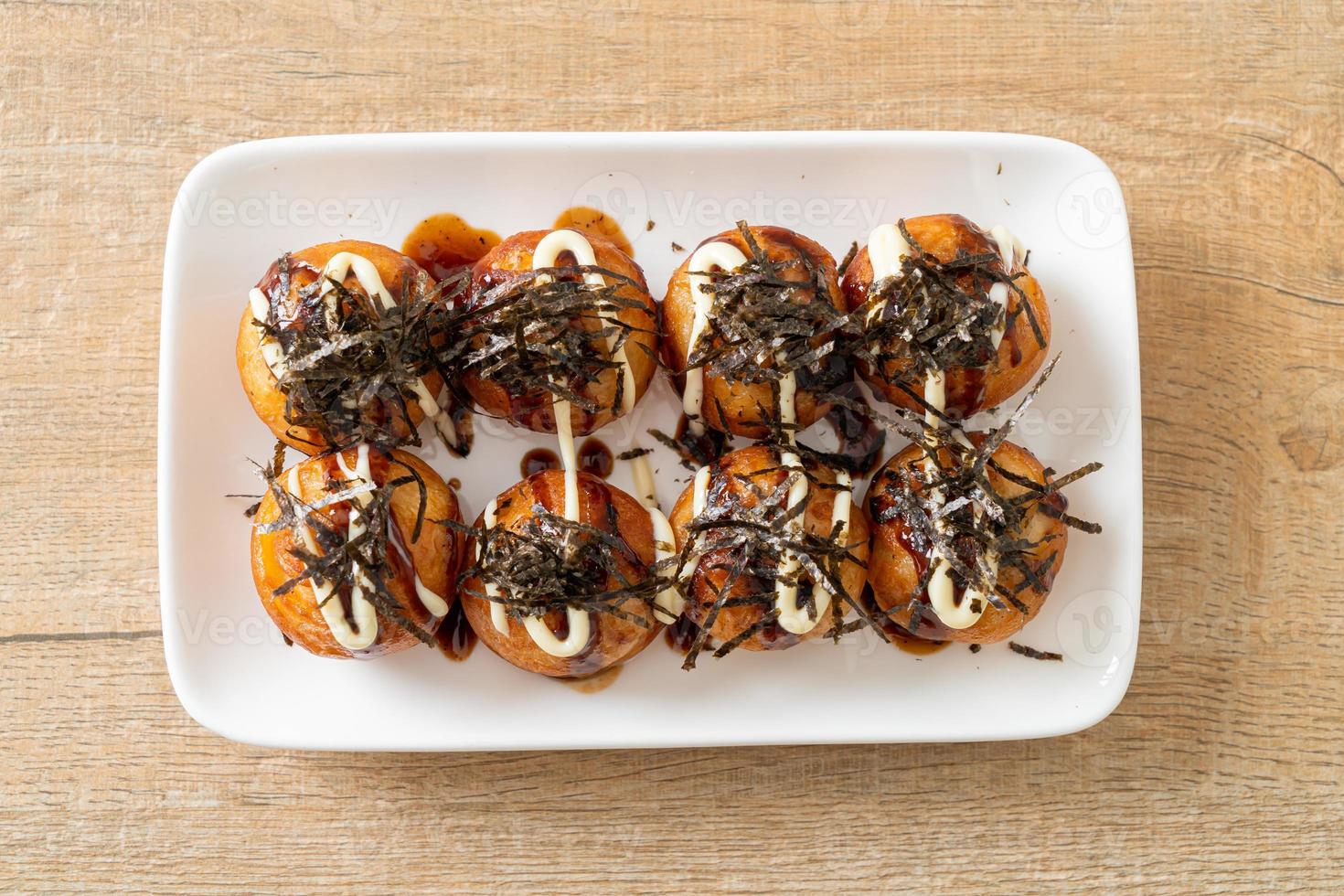 Takoyaki-Kugelknödel oder Oktopus-Kugeln foto