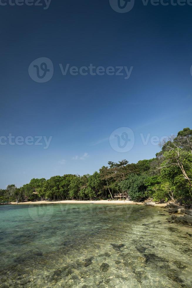 Baumhausbucht in Koh Ta Kiew Paradiesinsel in Kambodscha foto