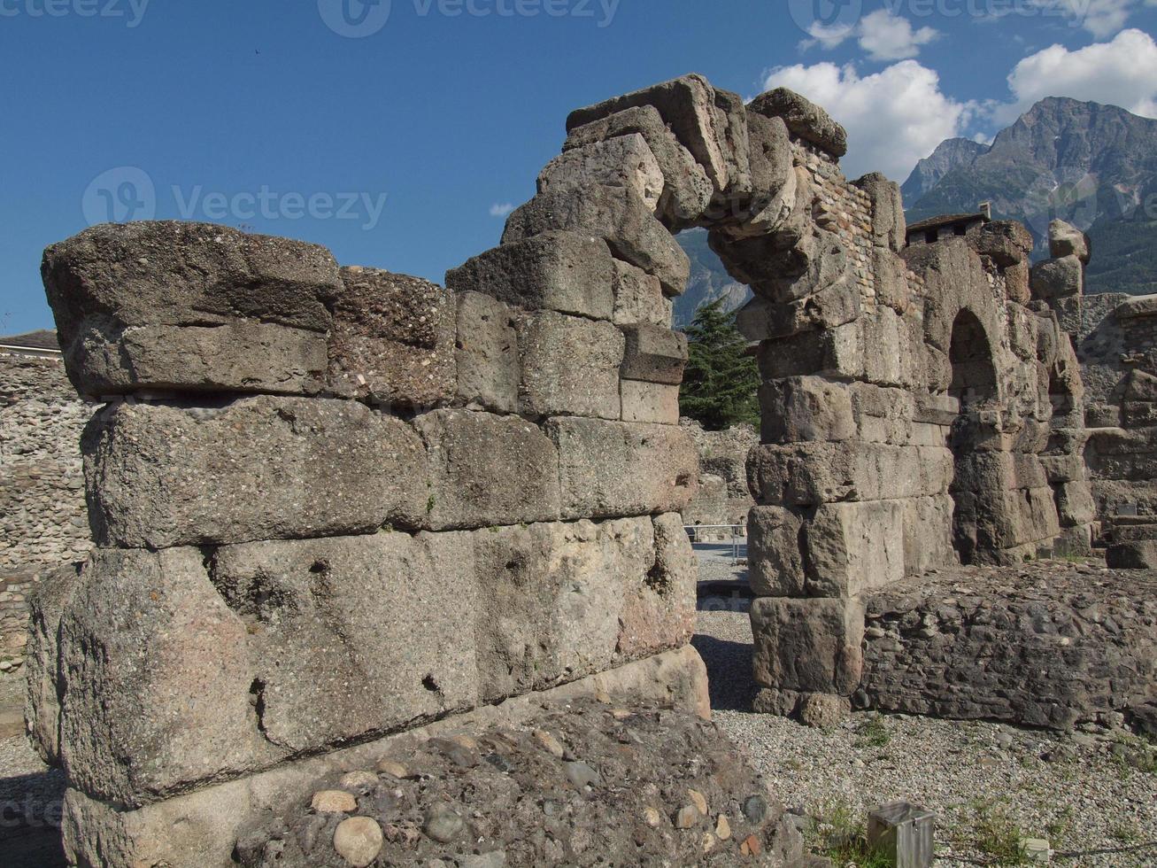 römisches theater aosta foto