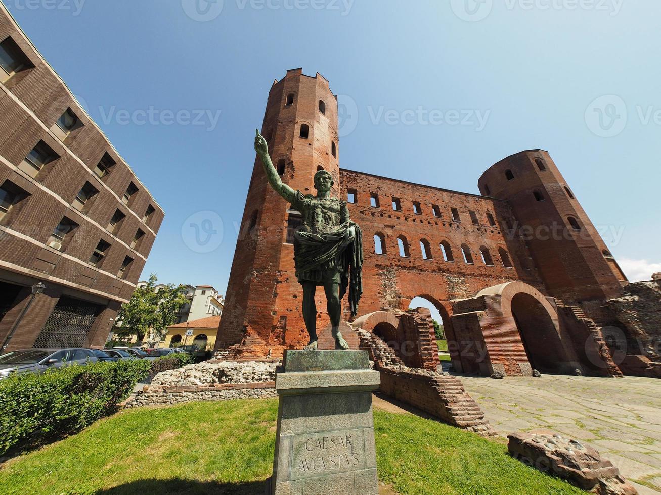 Porta Palatina Palatin Tor in Turin foto