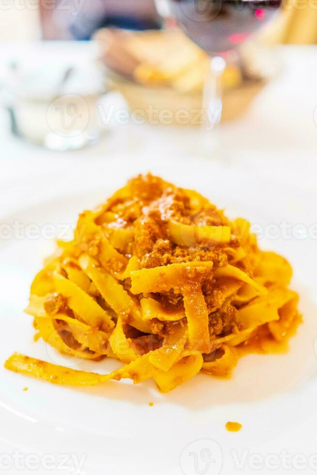 traditionell Stil Spaghetti Bolognese im Bologna foto