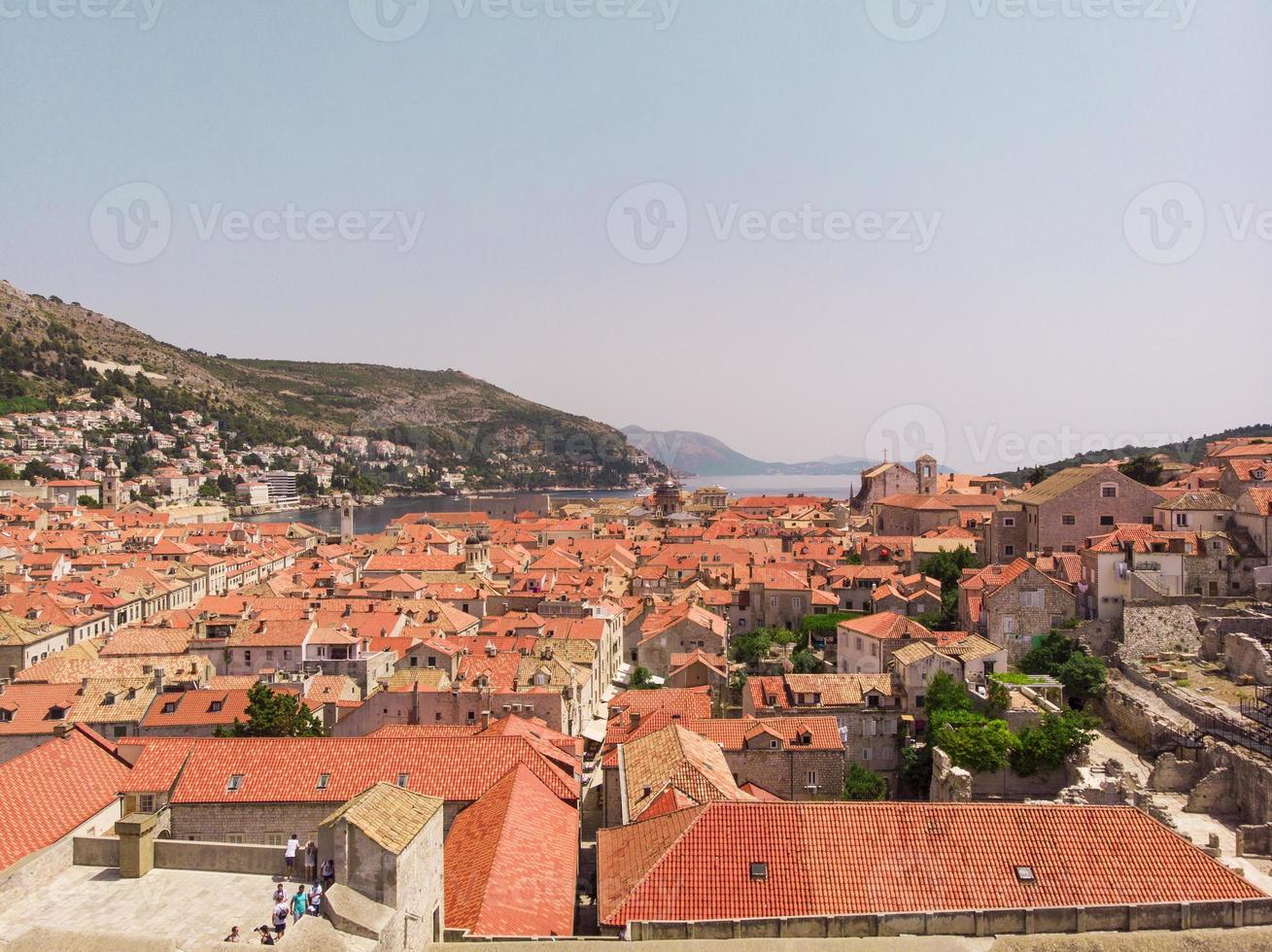 luftaufnahme am berühmten europäischen reiseziel in kroatien dubrovnik foto