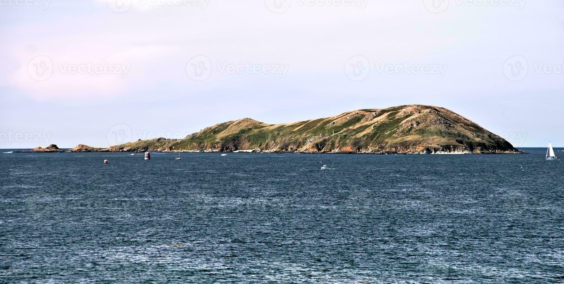 majestätisch Taveeg Insel, Bretagne Küste foto