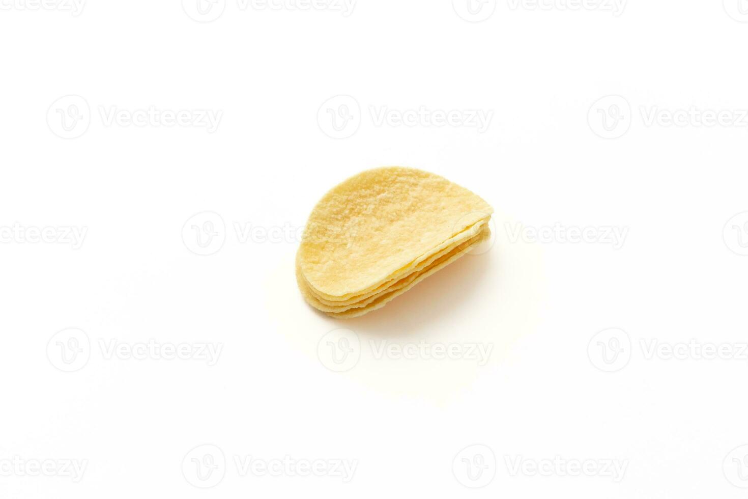 Kartoffel Chips isoliert auf Weiß Hintergrund. nach etwas bearbeitet. foto