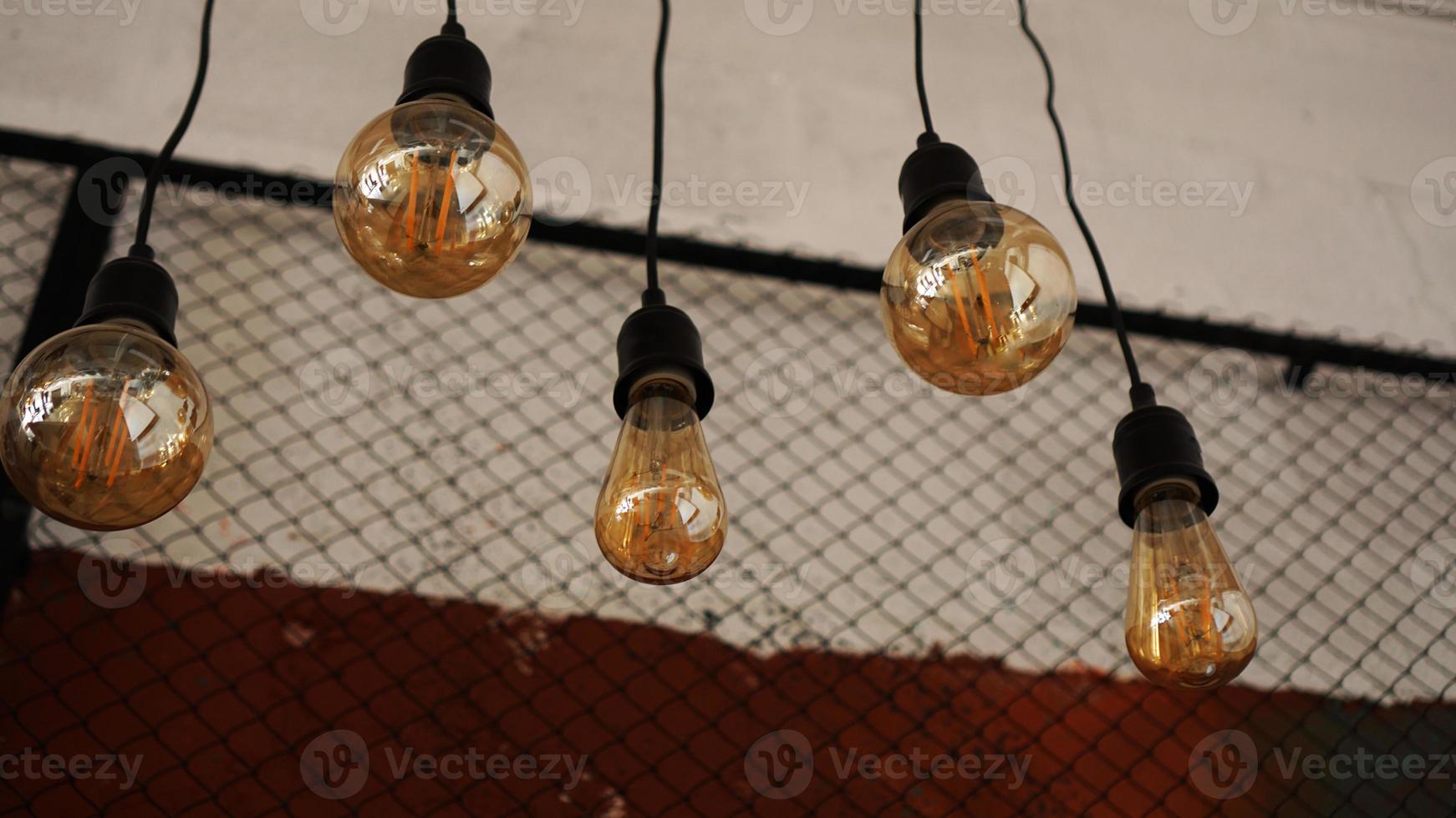 dekorative antike Glühbirnen im Edison-Stil foto