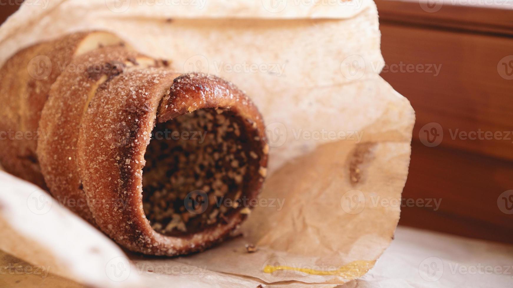 trdelnik - traditionelles tschechisches süßes Gebäck verkauft foto