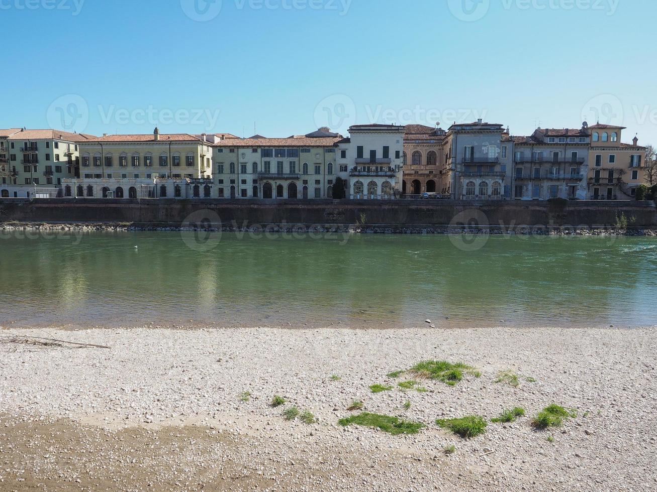 Fluss Etsch in Verona foto