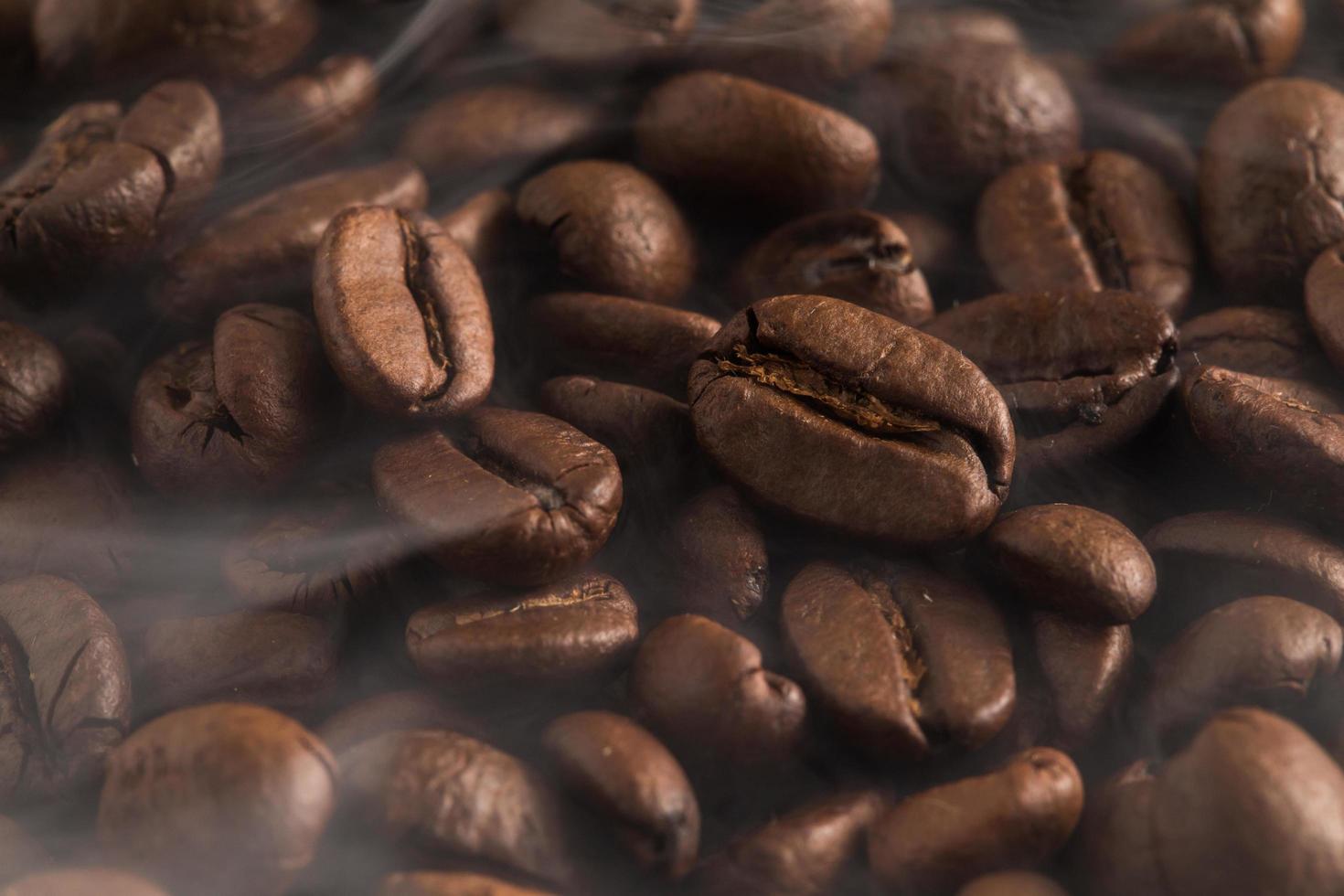 Kaffeebohnen guter Geruch Aroma trinken morgens zum Aufwachen foto