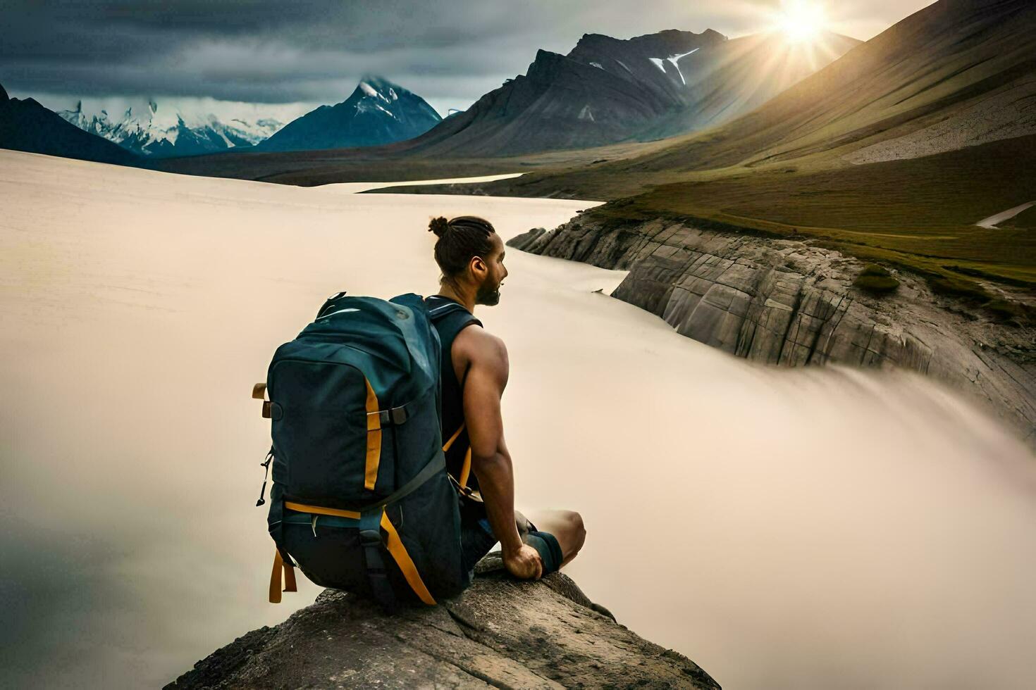 ein Mann mit ein Rucksack Sitzung auf ein Felsen mit Blick auf ein Fluss. KI-generiert foto