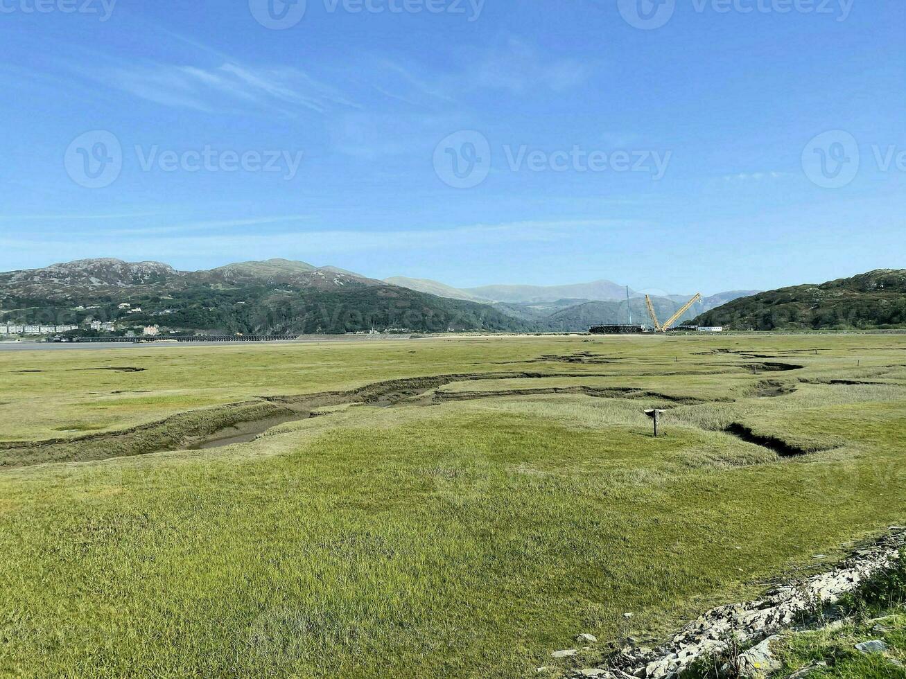 ein Aussicht von das Norden Wales Landschaft auf das mawddach Weg foto