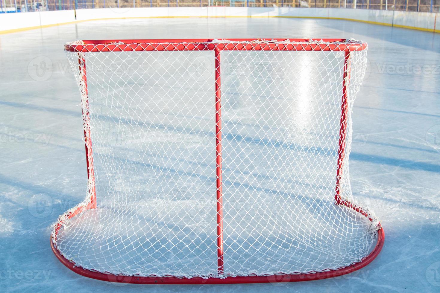 Hockeytor auf dem Eis foto