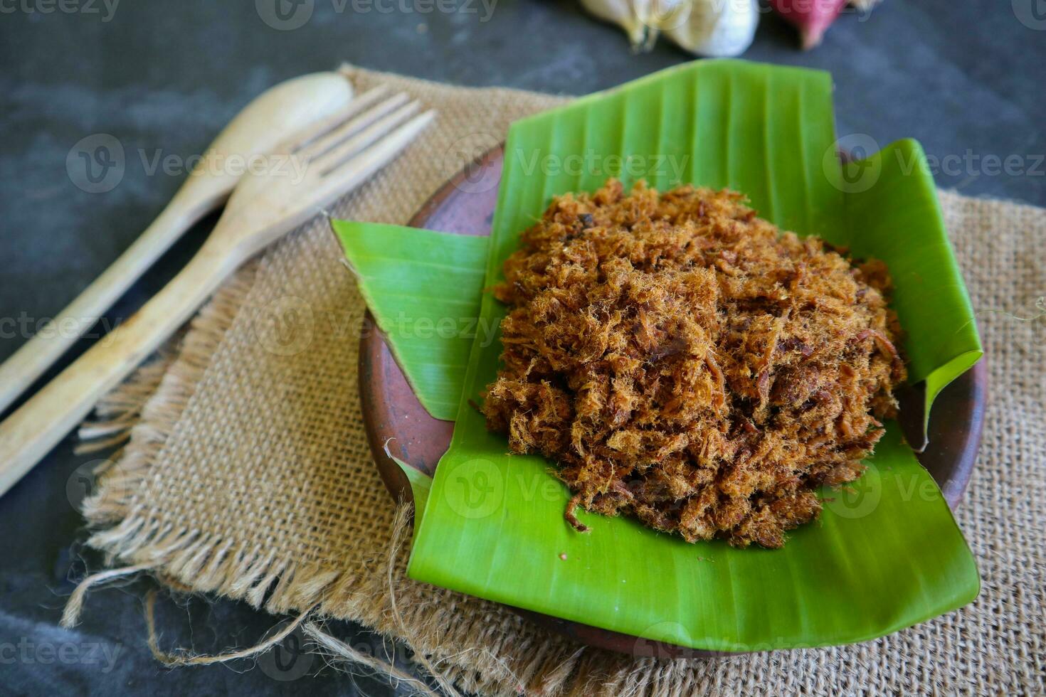 abbon gemacht von Fleisch, gehackt Fleisch Geschirr gemacht mit braun Zucker und getrocknet, konserviert Lebensmittel. indonesisch asiatisch Essen foto