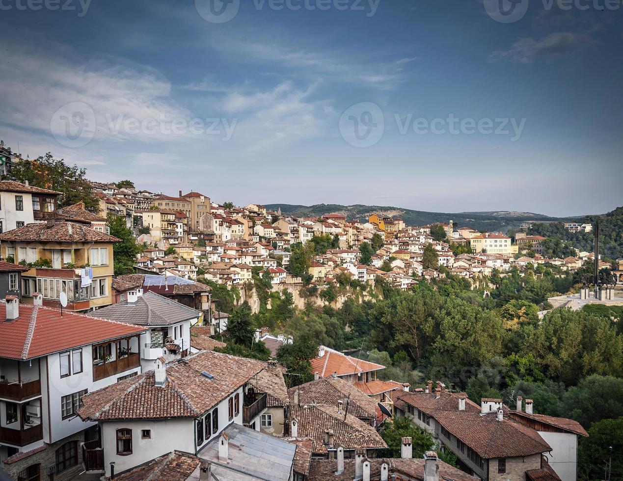 Reihenhäuser in der Altstadt von Veliko Tarnovo Bulgarien foto