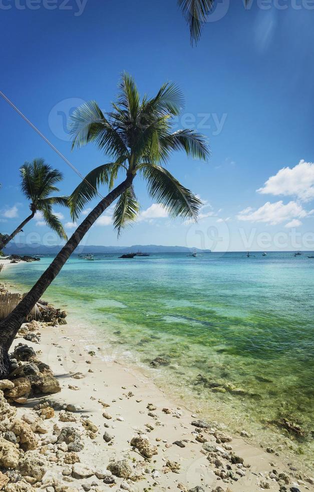 Exotischer Strand von Diniwid im tropischen Boracay Philippinen foto