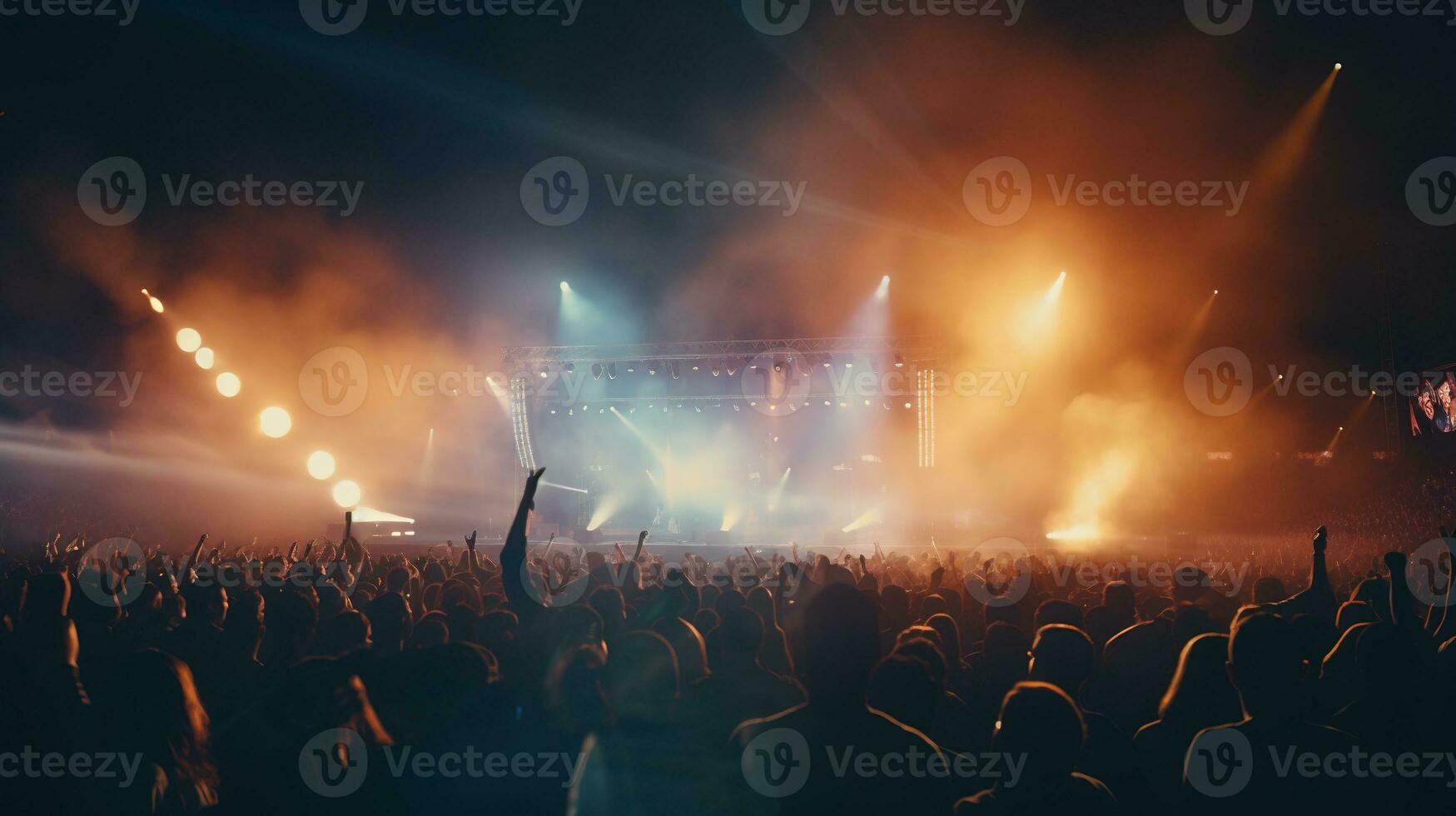 Menge von Menschen beim Konzert foto