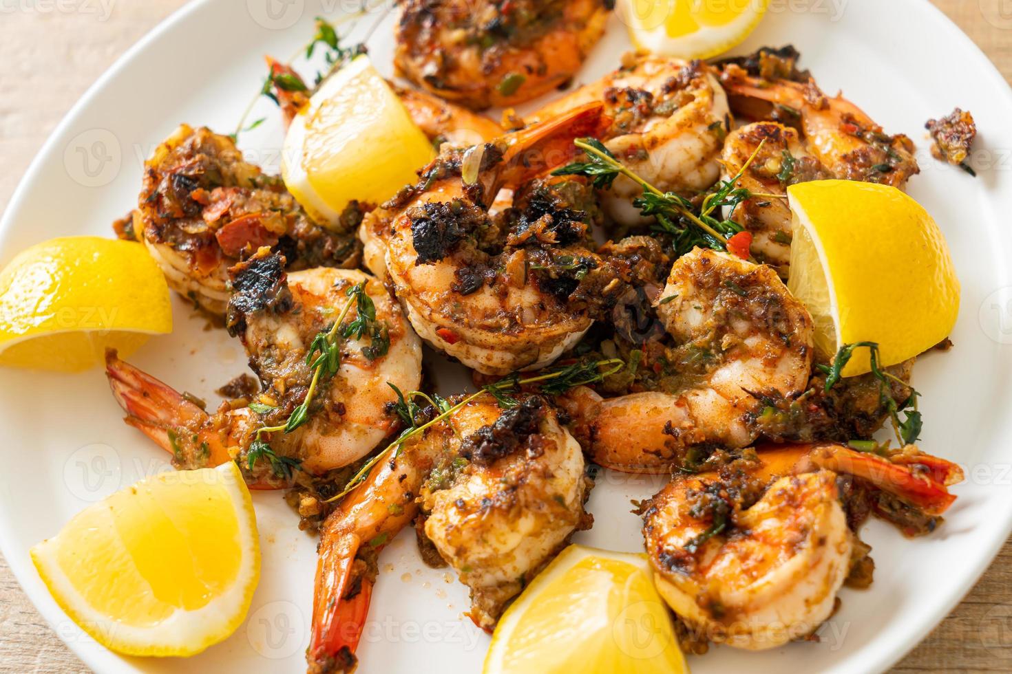 Jerk Shrimps oder gegrillte Shrimps nach Jamaika-Art foto