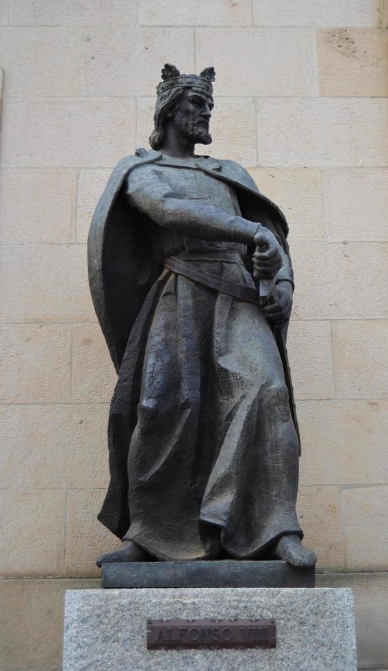 Soria, Spanien, 26. September 2021 - Statue zu Ehren von König Alfonso VII foto