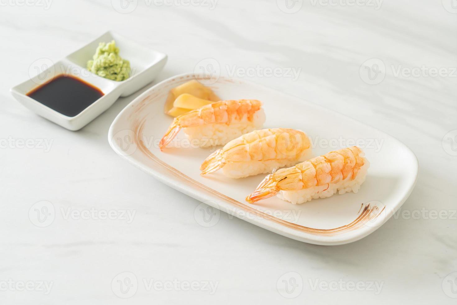 Shrimps Sushi oder Ebi Nigiri Sushi foto