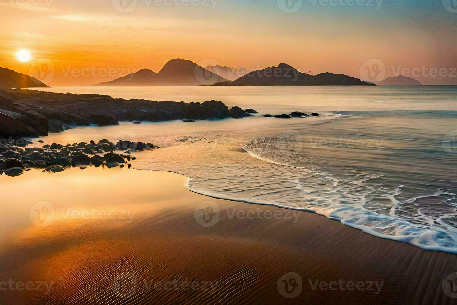 das Sonne setzt Über das Ozean und Berge. KI-generiert foto