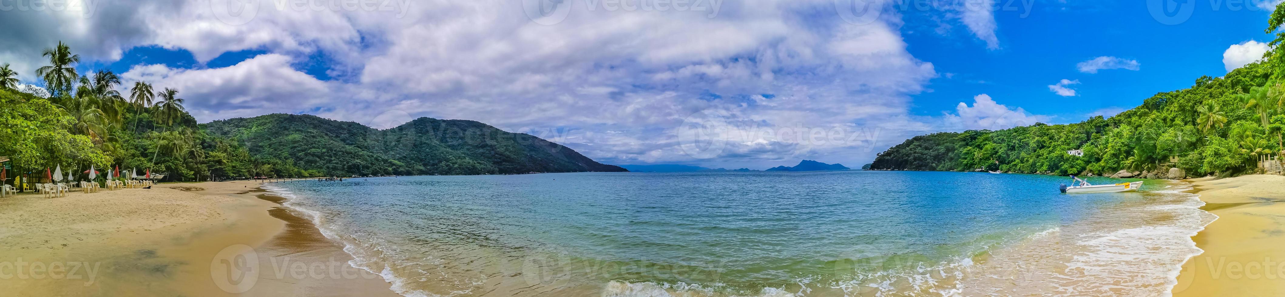 große tropische insel ilha grande praia de palmas strand brasilien. foto