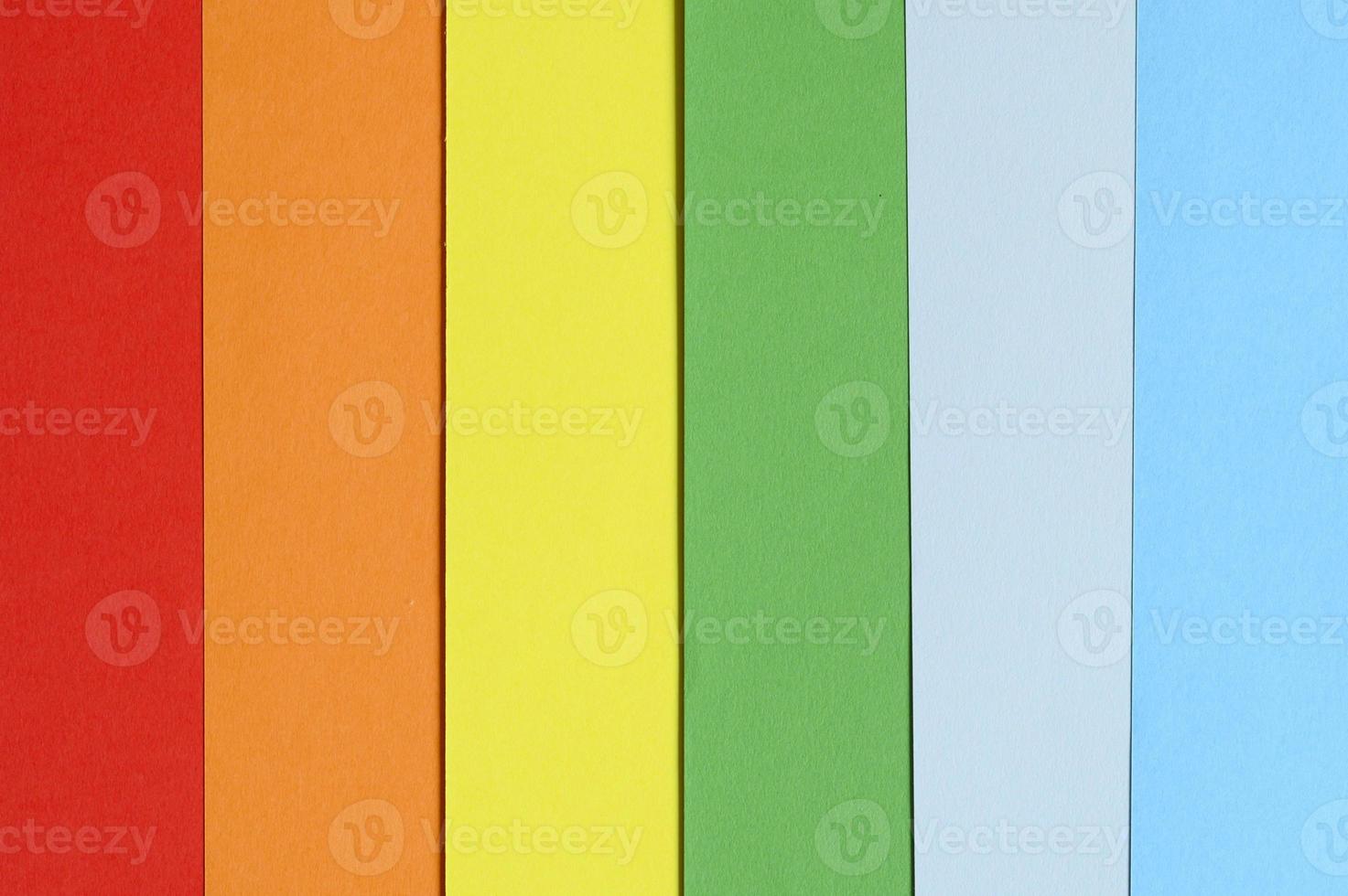 Regenbogenfarbenpapier mehrfarbiger Hintergrund foto