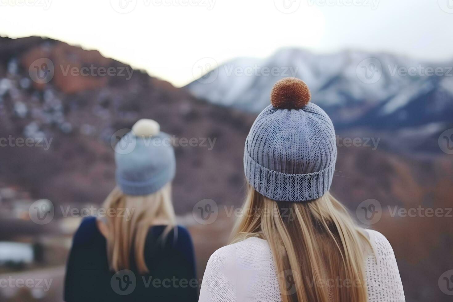 Mädchen glücklich auf Berg. neural Netzwerk ai generiert foto