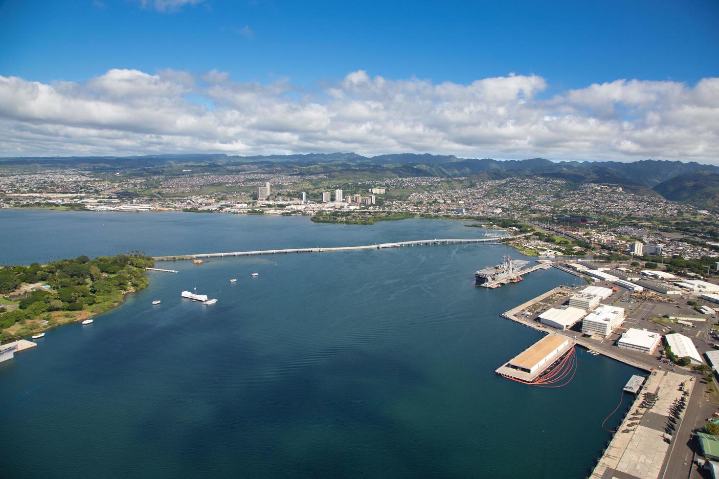 Luftaufnahme von Pearl Harbor foto
