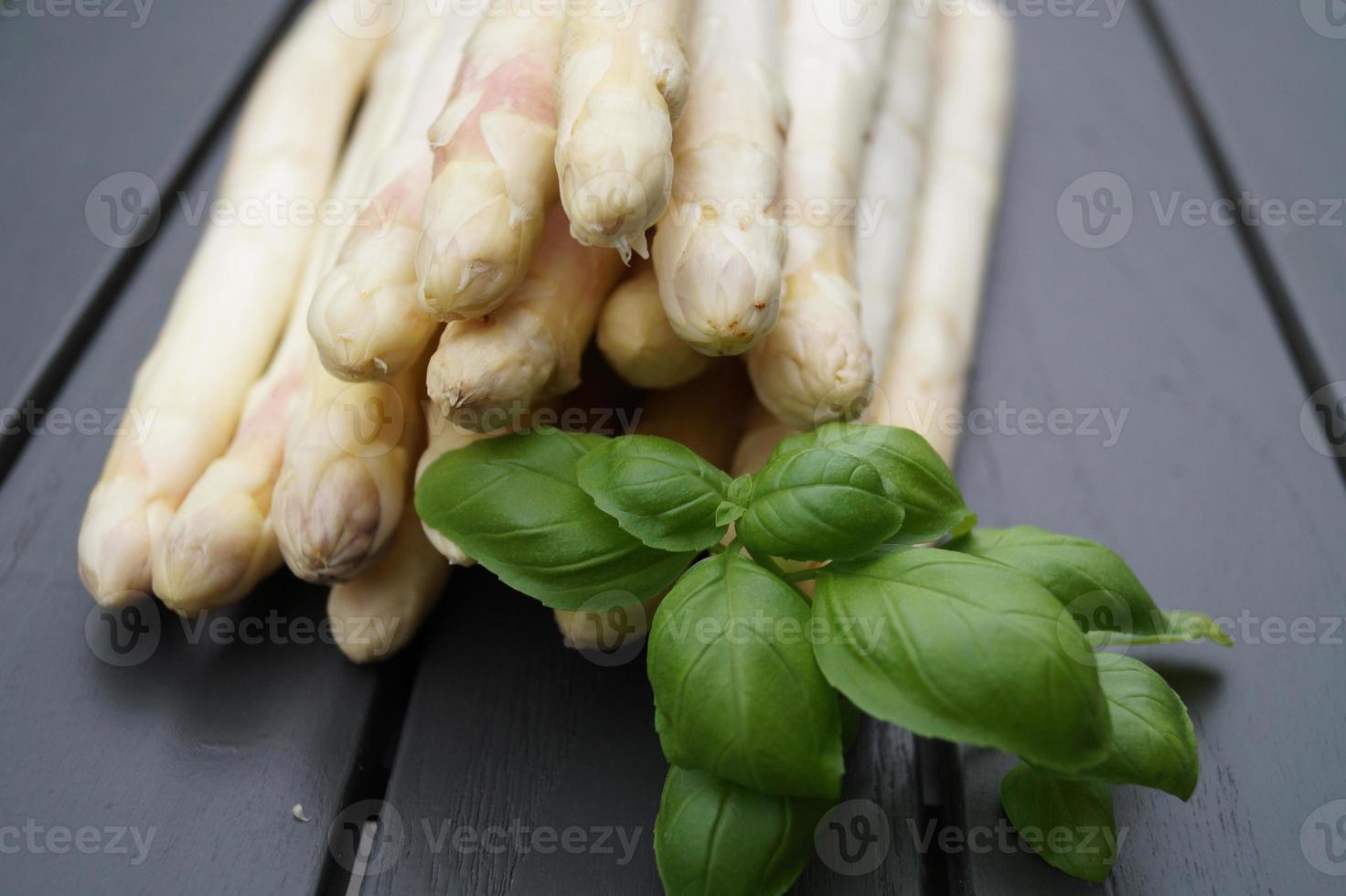 Spargel officinalis ein Gemüse der Saison foto