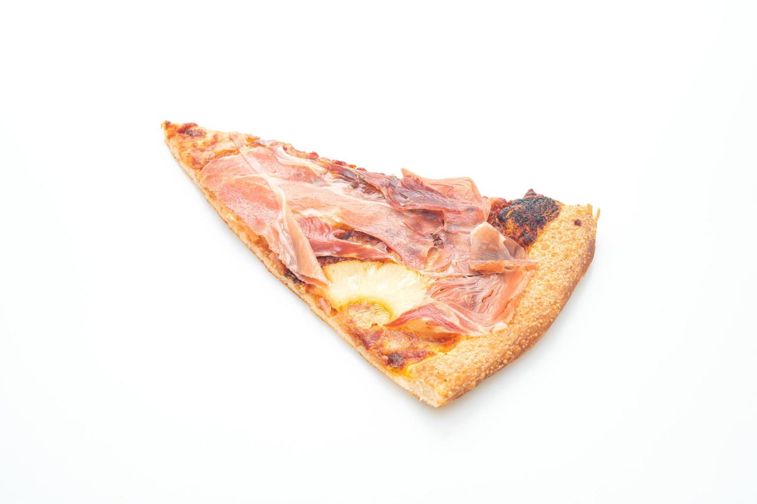 Pizza mit Prosciutto oder Parmaschinken Pizza auf weißem Hintergrund foto