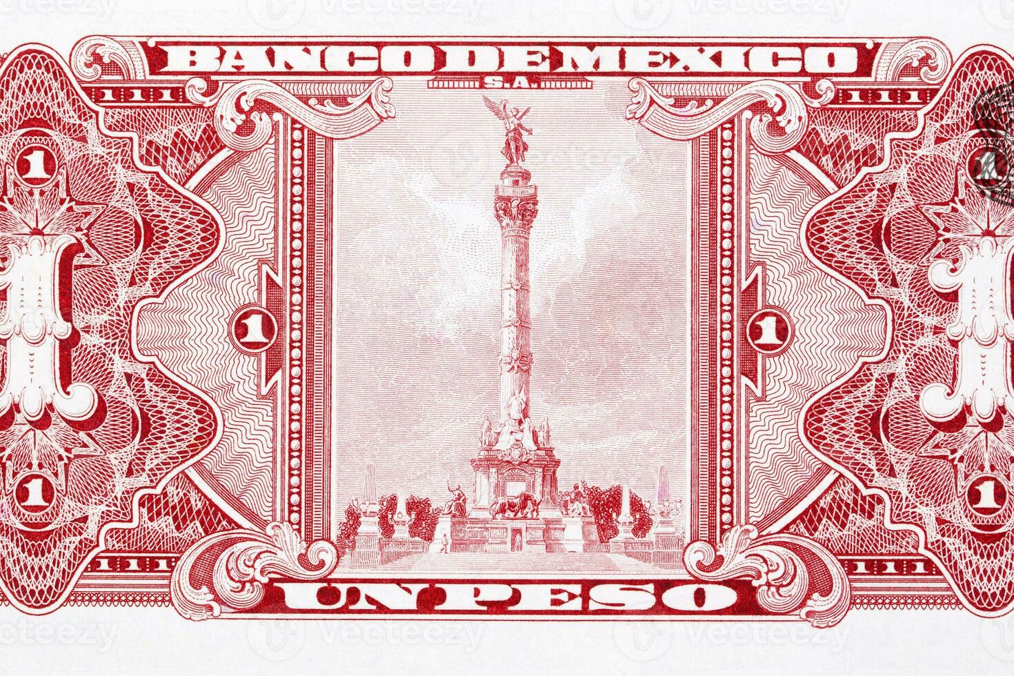 Statue von Unabhängigkeit von alt Mexikaner Geld foto