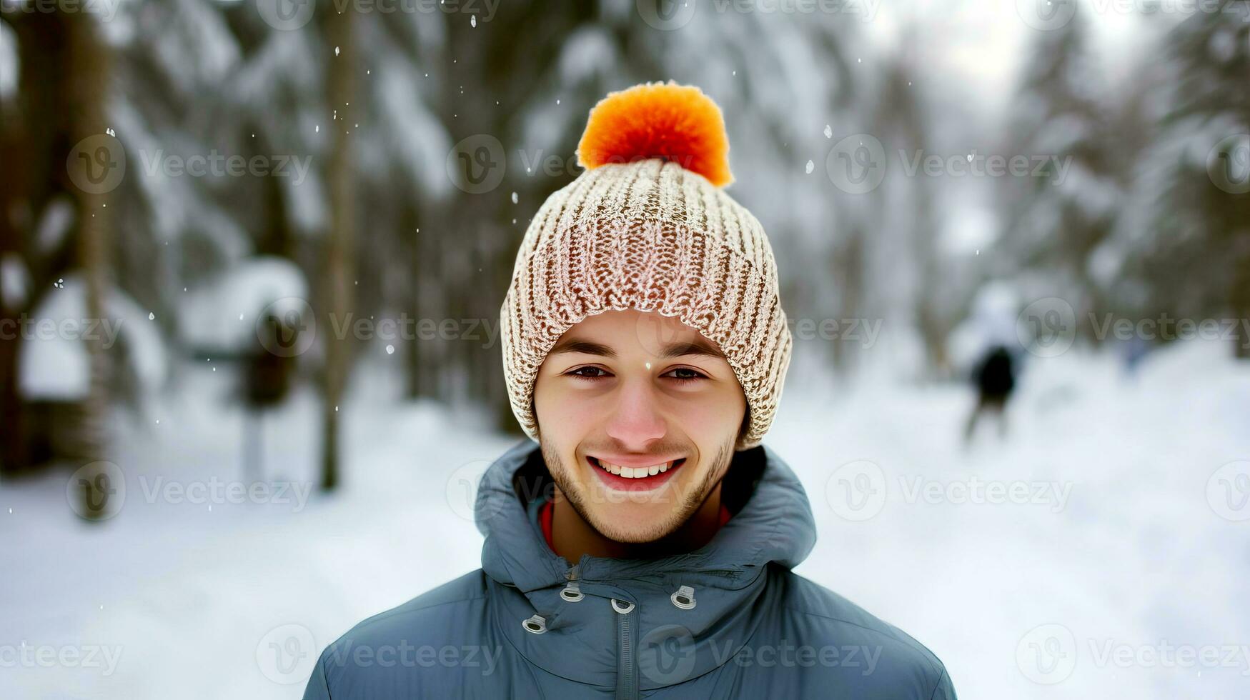 jung Skifahrer im gestrickt hatstands gegen das Hintergrund von Winter Landschaft und lächelt. ai generiert. foto