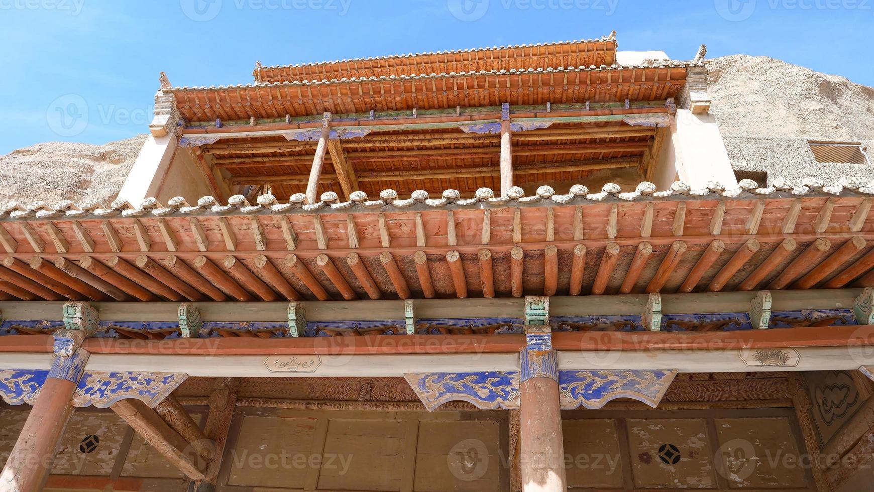 alte buddhismusarchitektur dunhuang mogao grotten in gansu china foto