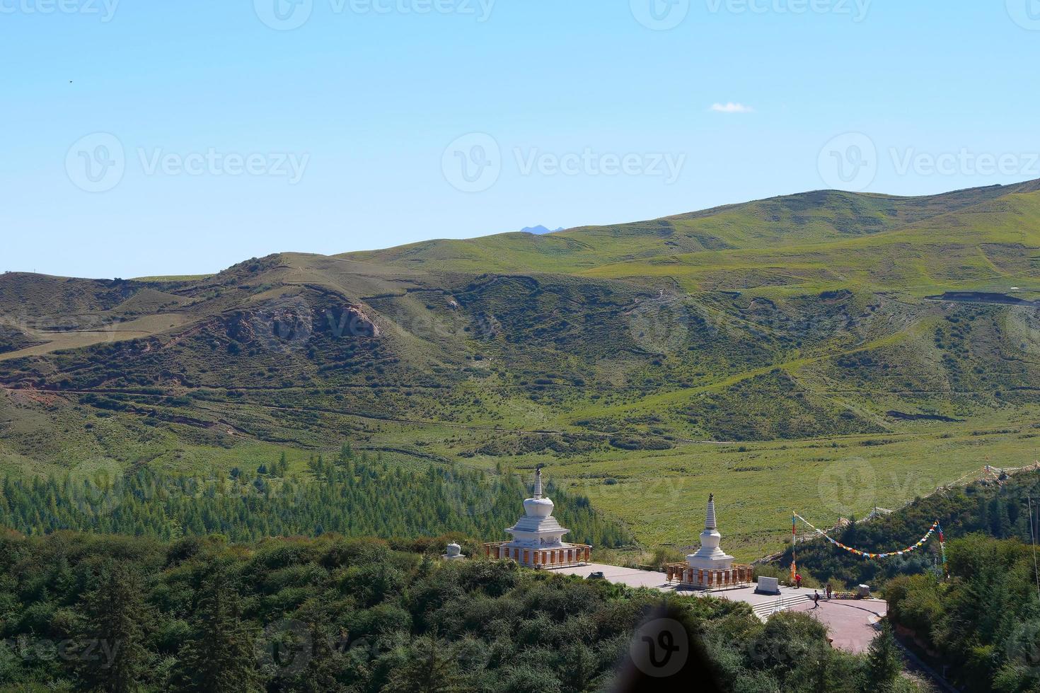 schöne landschaftsansicht des mati-tempels in zhangye gansu china. foto