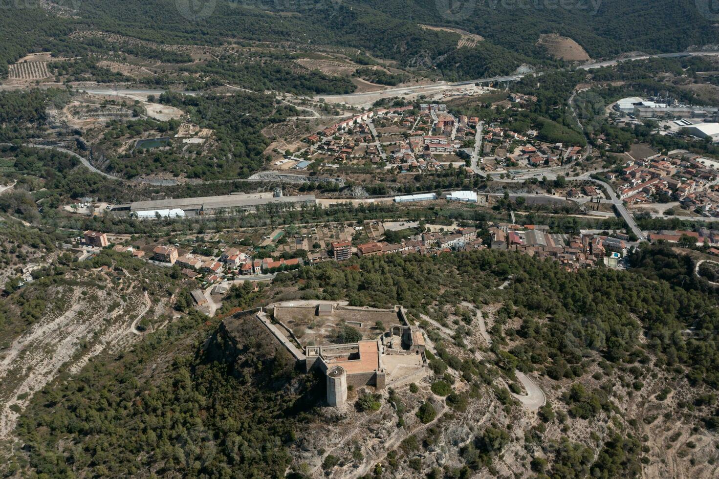 Antenne Aussicht von das Schloss Claramunt foto