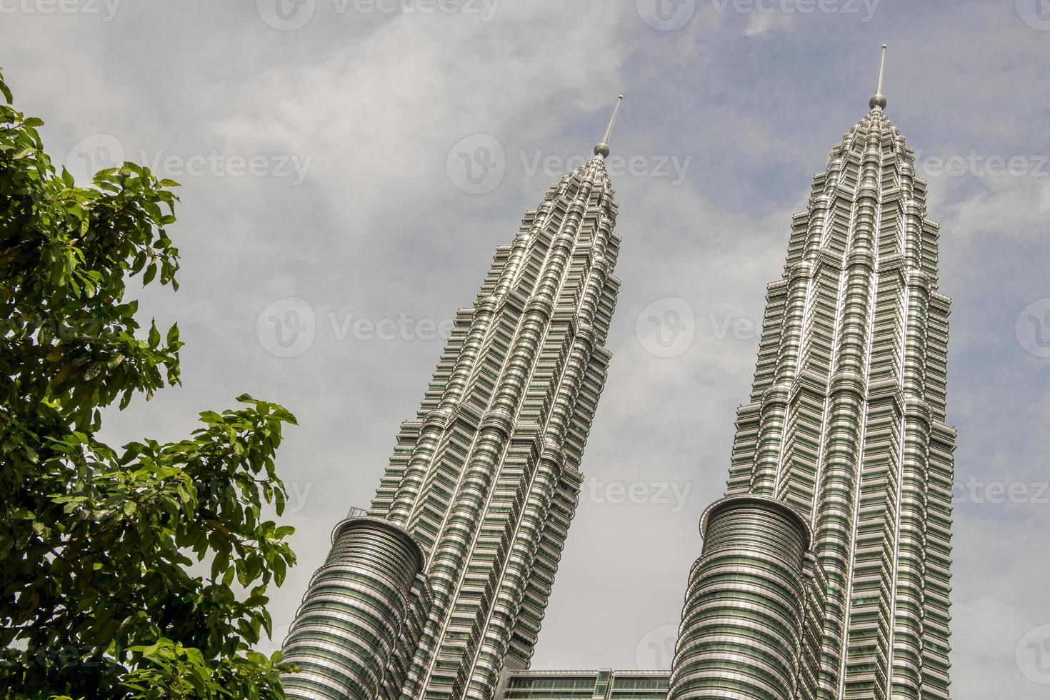 Petronas Twin Towers in Kuala Lumpur, Malaysia. foto