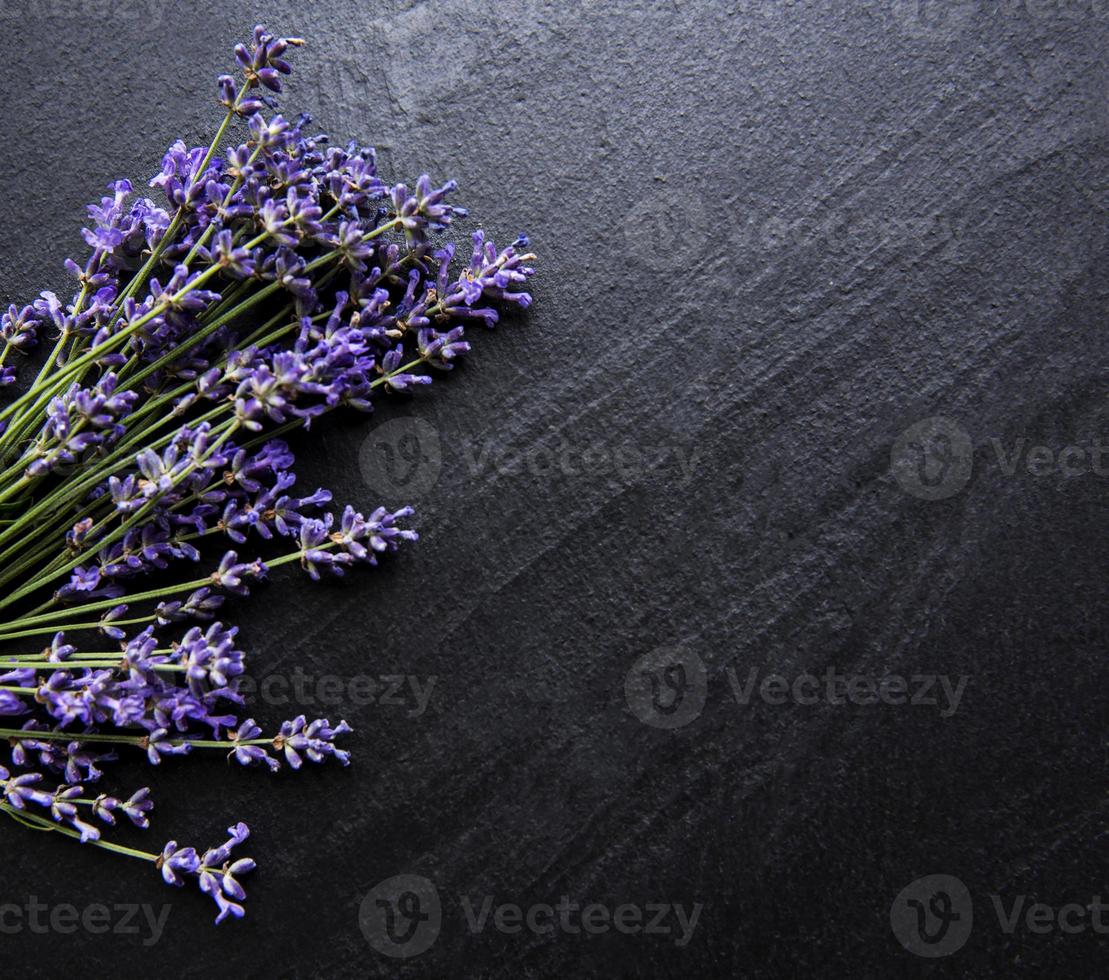 frische blumen von lavendelbouquet foto