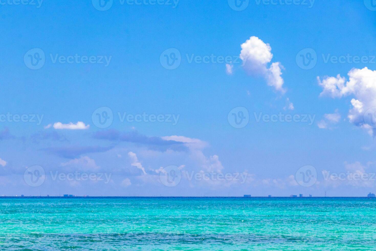 tropisch Karibik Meer Panorama Aussicht zu cozumel Insel Stadtbild Mexiko. foto