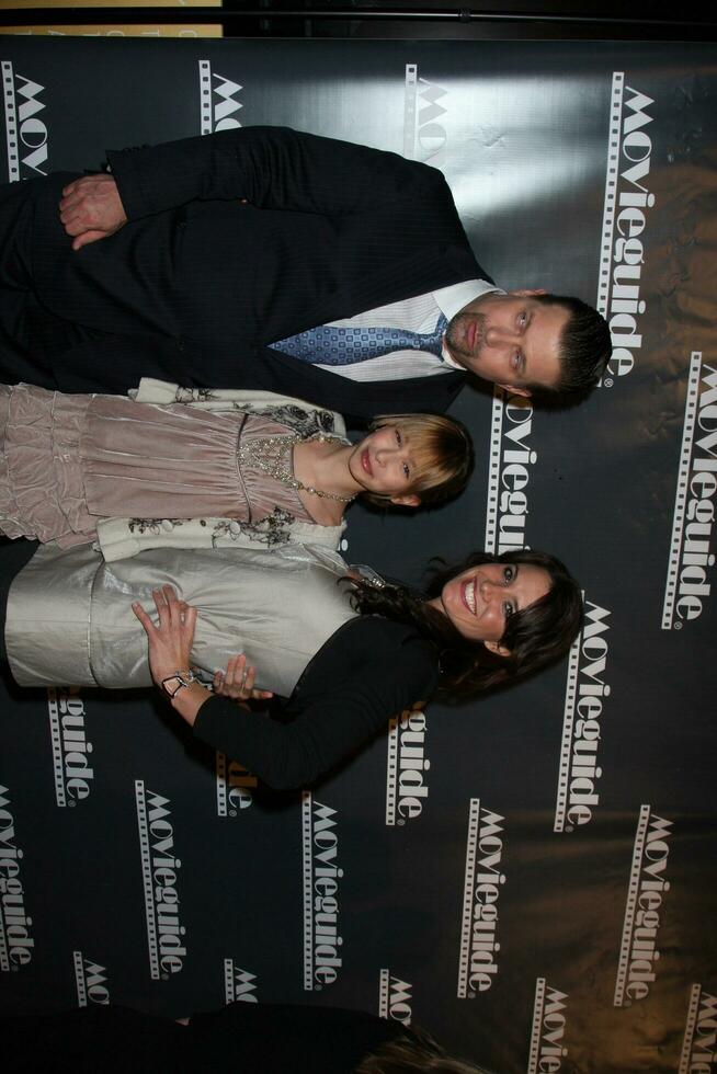 stephen baldwin Tochter Hailey mit rebecca st James ankommen beim das Filmführer Familie Auszeichnungen 2009 beim das Beverly Hilton Hotel im Beverly Hügel ca. auf Februar 11 2009 foto