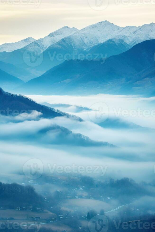 ai generiert schön Landschaft von Berge im nebelig Morgen Schönheit im Natur.ai generiert foto