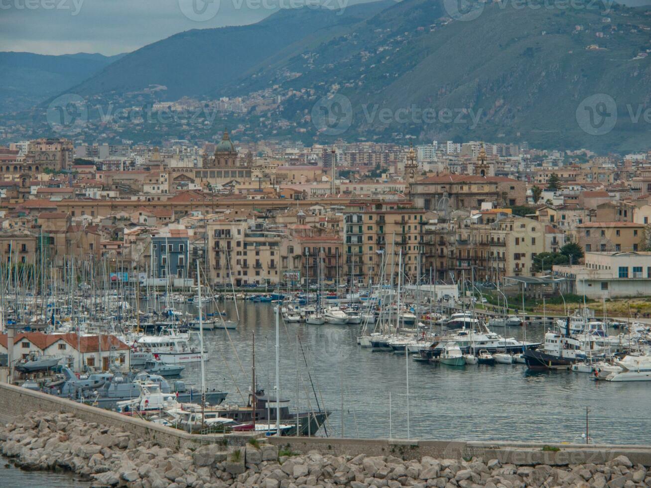 das Stadt von Palermo im Italien foto