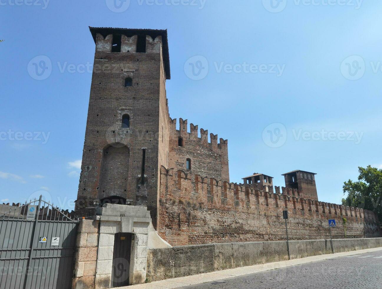 altes schloss castelvecchio in verona foto