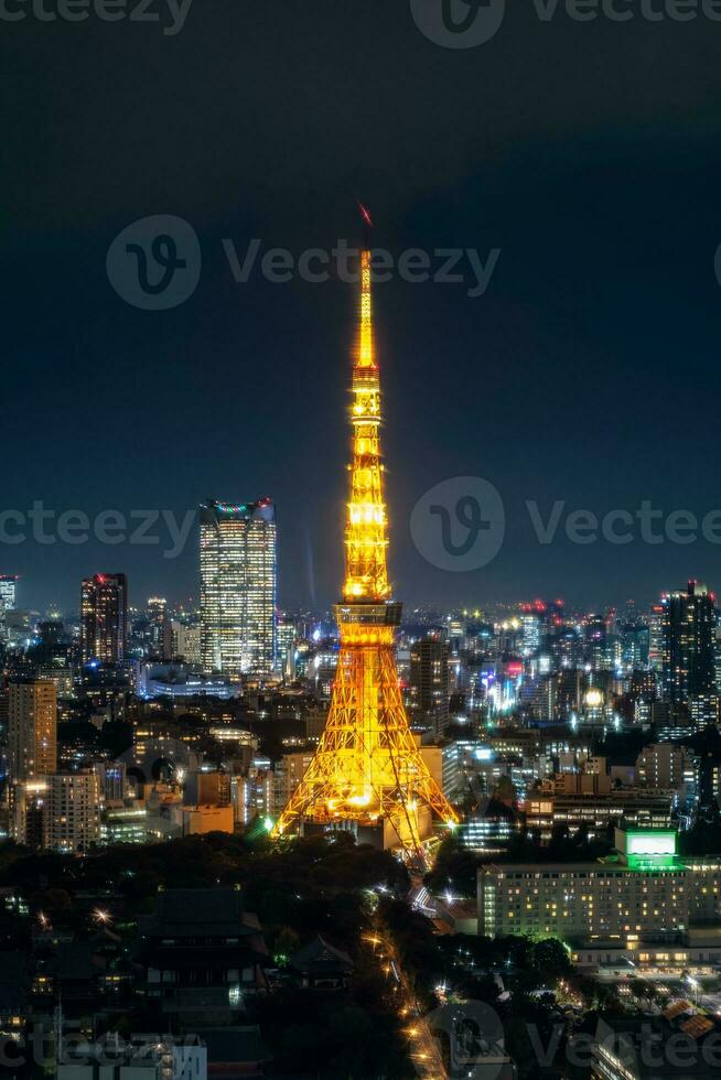 Tokyo Turm im Tokyo Stadt Wahrzeichen von Japan foto