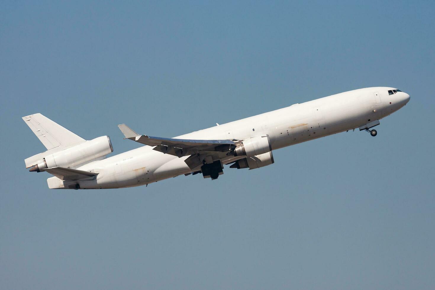 ohne Titel Ladung Flugzeug beim Flughafen. Luftfahrt Industrie und Flugzeug. Luft Transport und Flug Reise. International Transport. fliegen und fliegend. kreativ Fotografie. foto