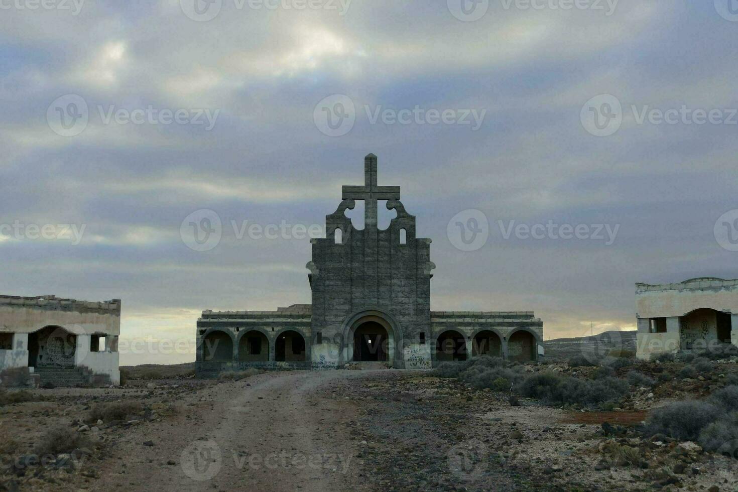 das verlassen Kirche im das Wüste foto